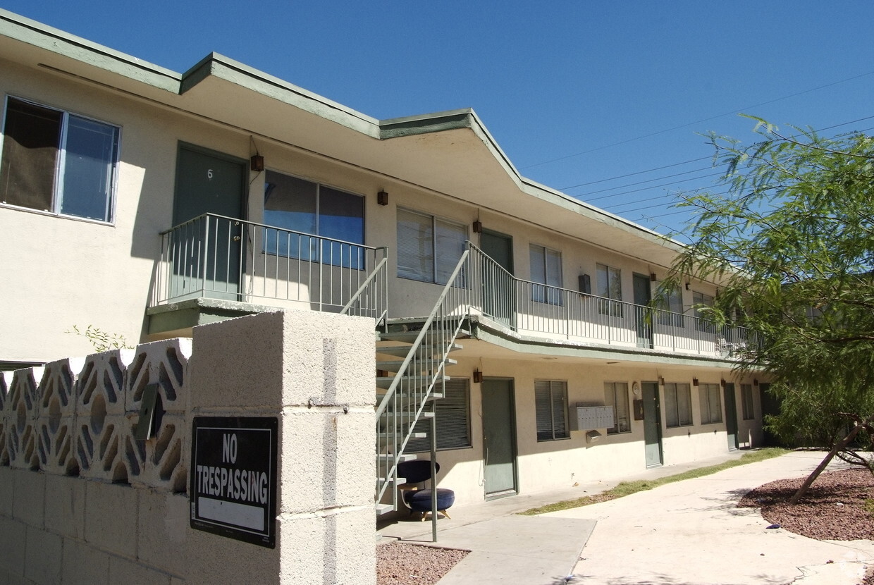 Primary Photo - Glade Apartments