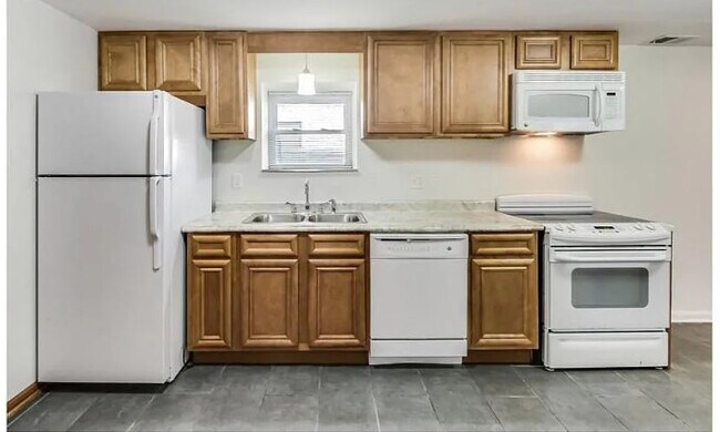 Foto del edificio - 4988 N Elston Ave