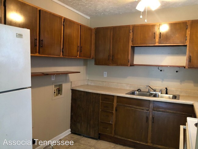 Foto del edificio - 455-455 Cedarvalley Dr