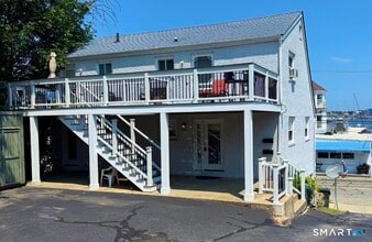 Building Photo - 249 Pequot Ave