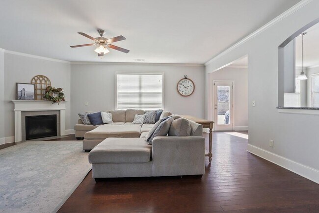 Foto del edificio - 3660 New River Ct