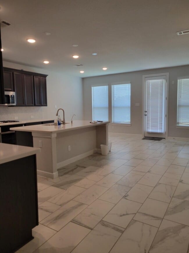 Building Photo - 10342 Aldrin Dr