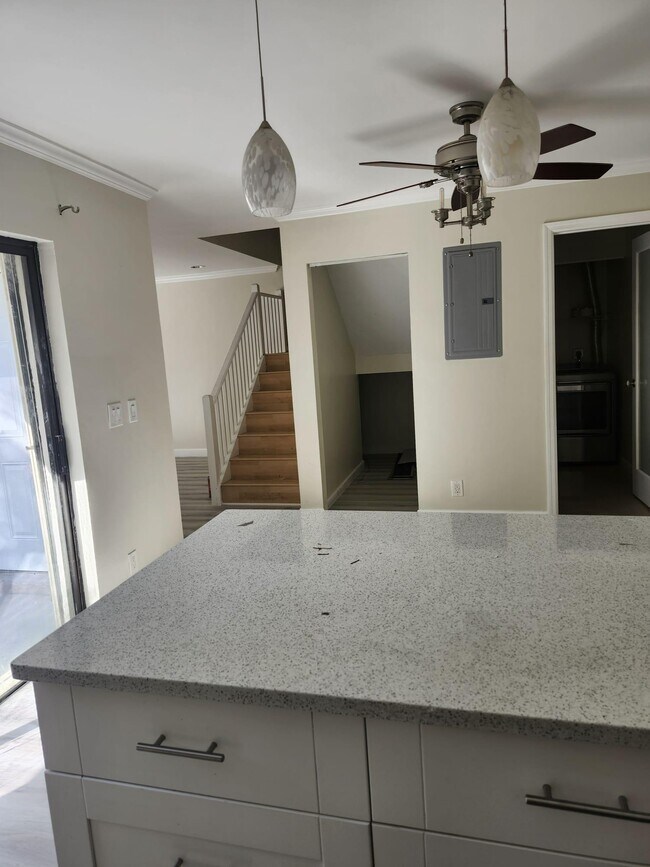 Foto del edificio - 7519 Courtyard E Run