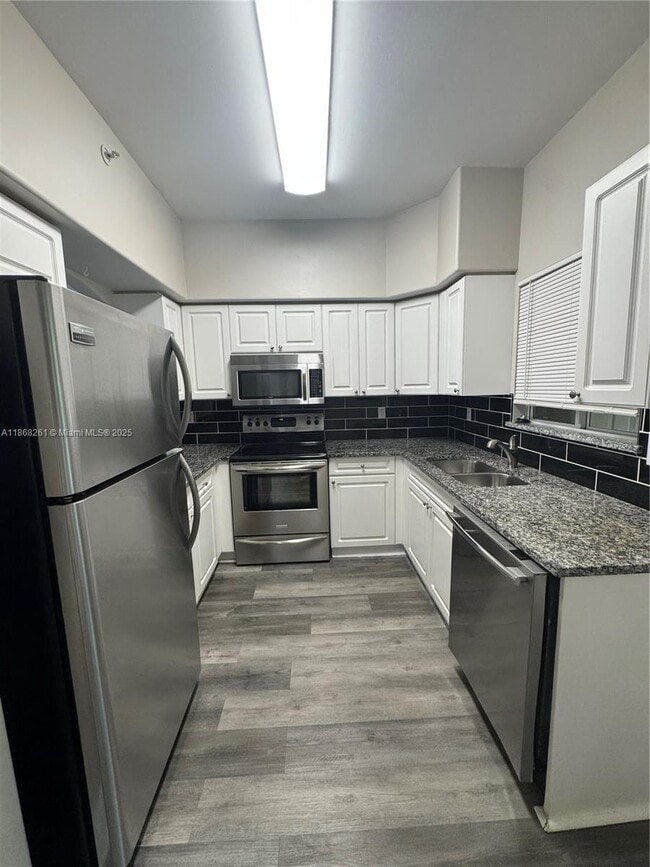 Building Photo - 4154 Castilla Circle