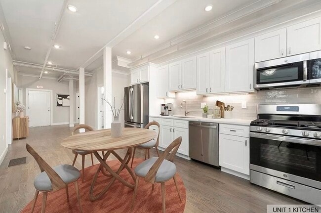 Foto del edificio - 68 Day St