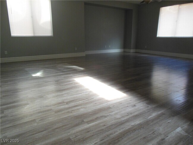 Building Photo - 9747 Waukegan Ave