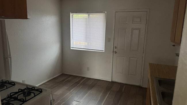 Building Photo - 6587 Ocotillo Ave