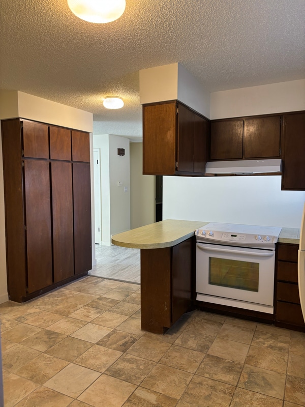 Primary Photo - 2032 28th Ave