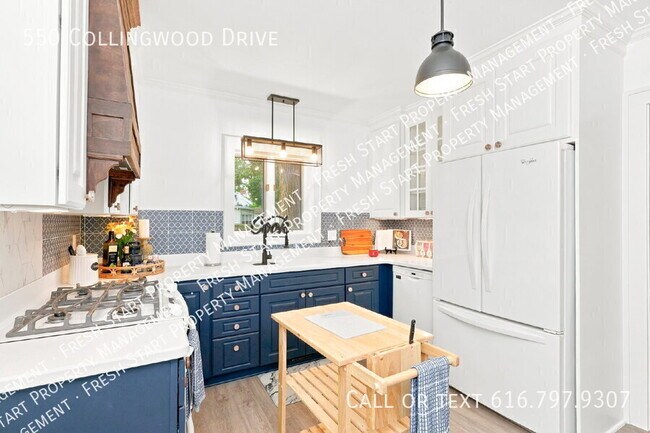 Foto del edificio - 550 Collingwood Dr