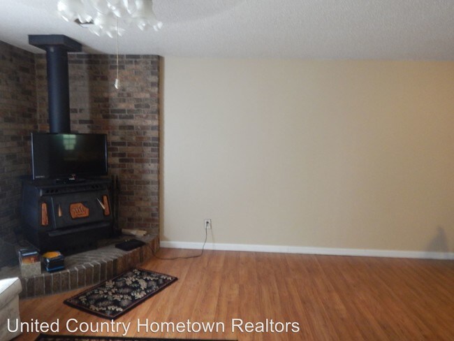 Foto del edificio - 22630 Sulphur Springs Rd