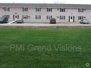 Building Photo - 465 E Main St