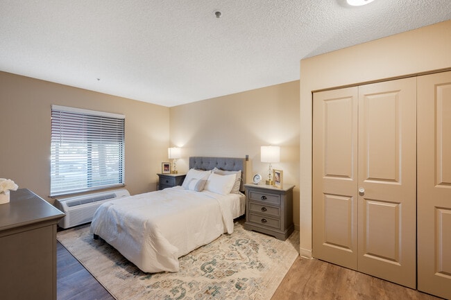 Building Photo - Redwood Seniors of Willow Glen - 55+