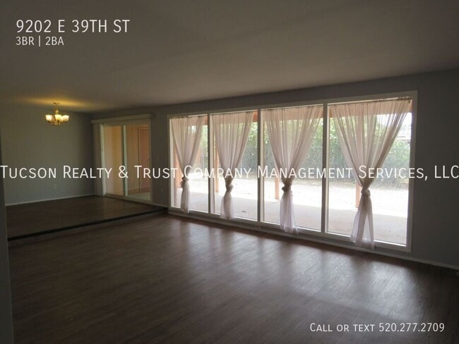 Building Photo - 9202 E 39th St