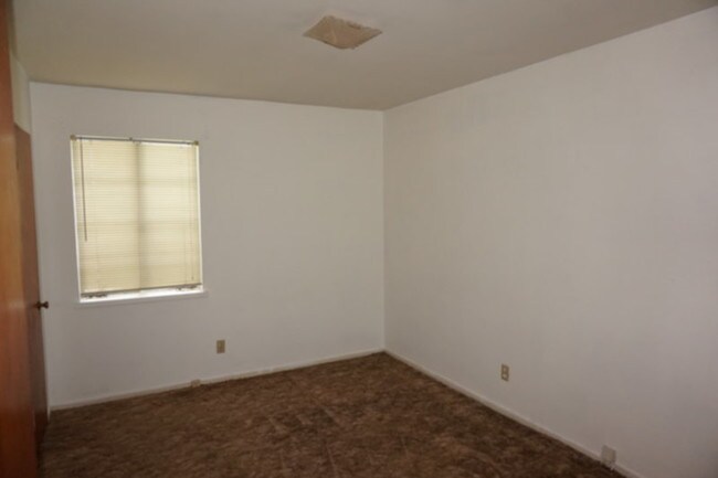 Foto del edificio - 2302 Durwood Rd