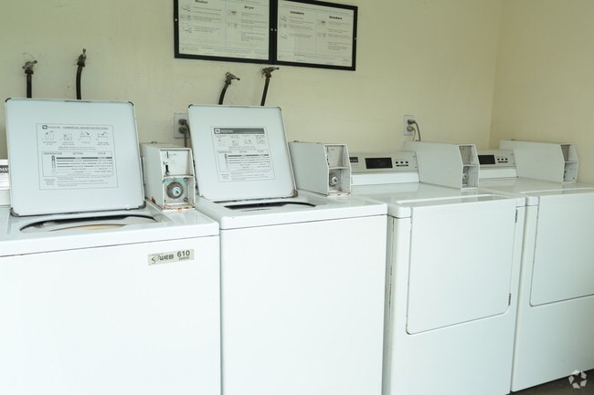 Building Photo - 4737 Artesia Blvd