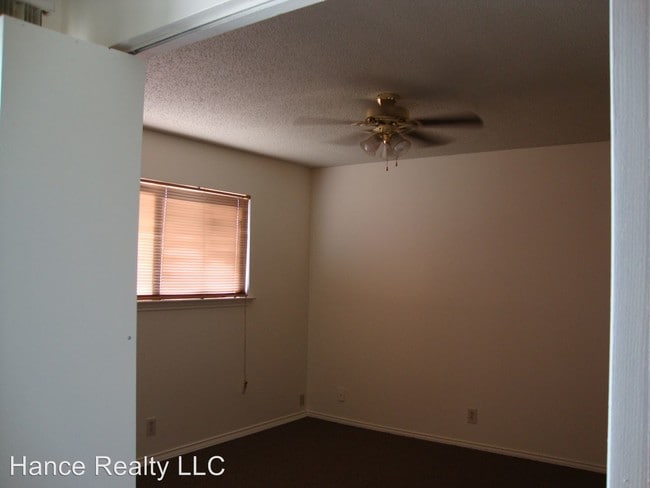 Building Photo - 3 br, 2 bath House - 6837 Betty Levy