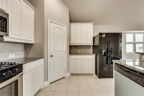 Foto del edificio - 698 Harper Dr