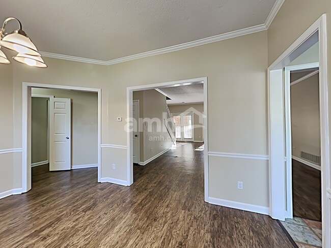 Building Photo - 3721 Lake Village Cv
