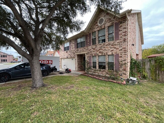 Foto del edificio - 7314 Justino Trail