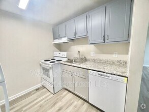 Building Photo - 5520 Beavercrest Dr