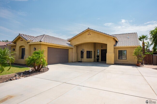 Foto del edificio - 3627 S Tillman Way