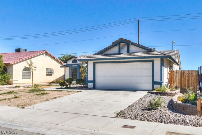 Foto del edificio - 4916 Nestled Grove Dr