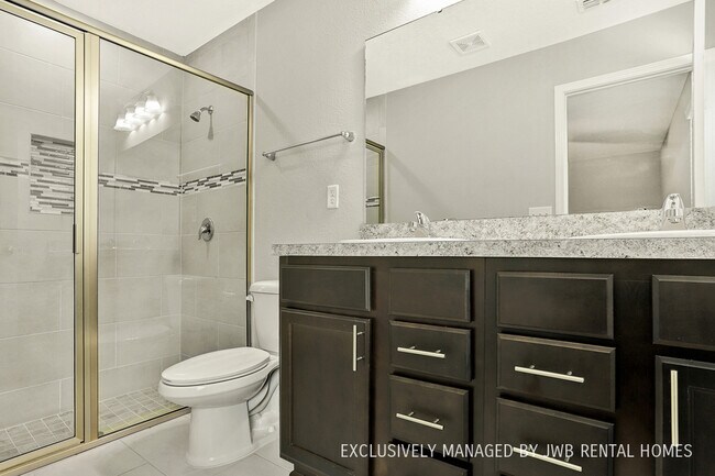 Building Photo - 5230 Walkers Ridge Dr