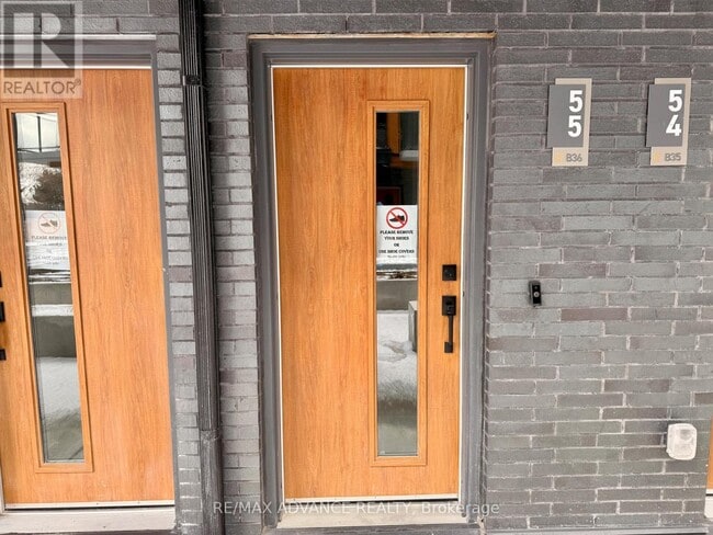 Building Photo - 73 Curlew Dr