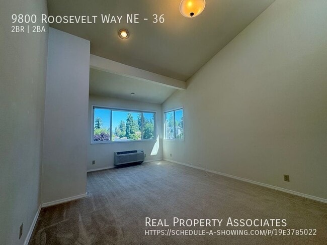 Building Photo - 9800 Roosevelt Way NE