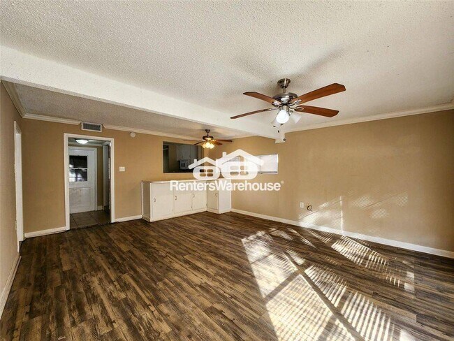 Building Photo - 1013 14th Ave N