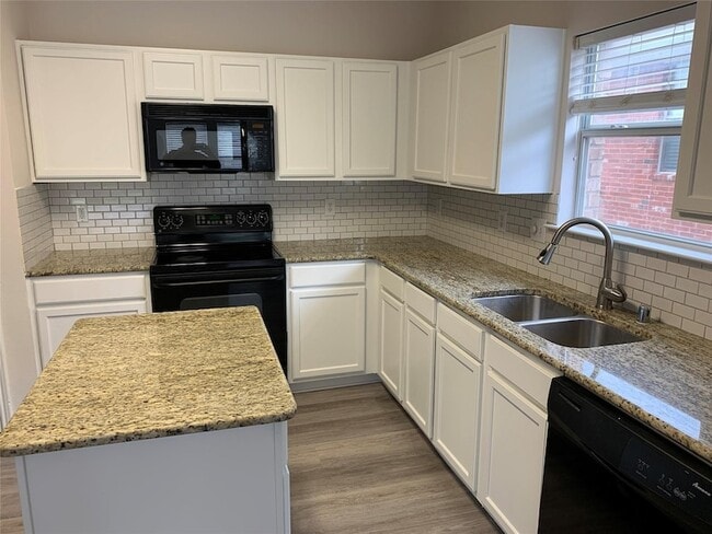 Foto del edificio - 14509 Eaglemont Dr