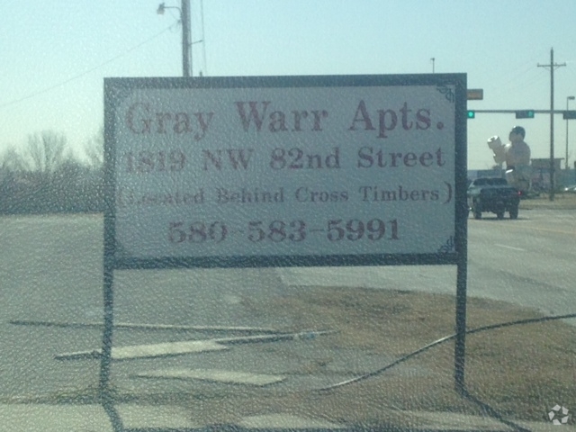 Sign - Gray Warr Apartments