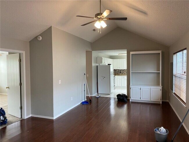 Foto del edificio - 2911 Beech Ave