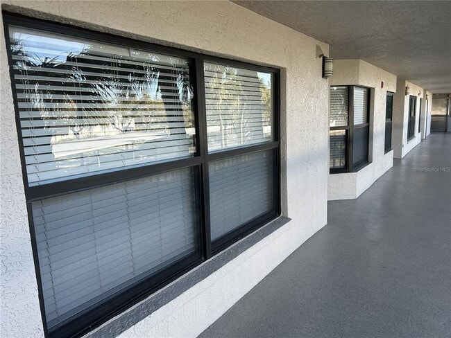 Building Photo - 1316 Pasadena Ave S