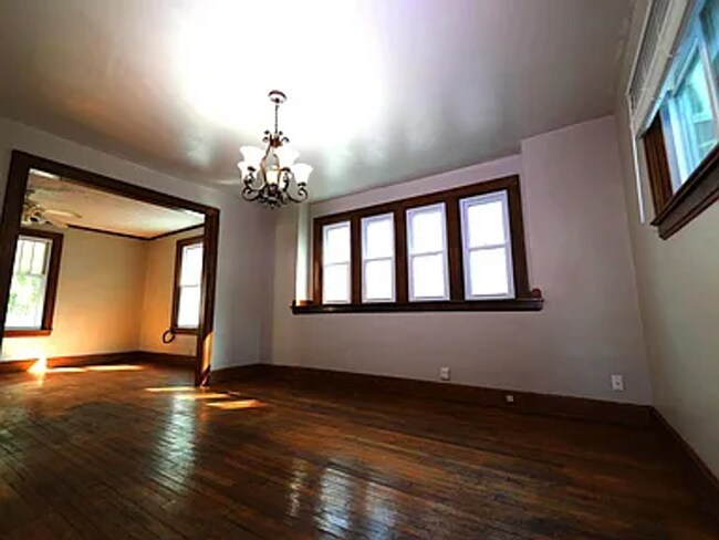 Foto del edificio - 910 S 25th St