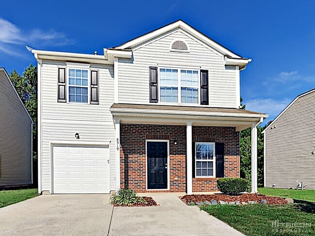 Foto del edificio - 8319 Ainsworth St