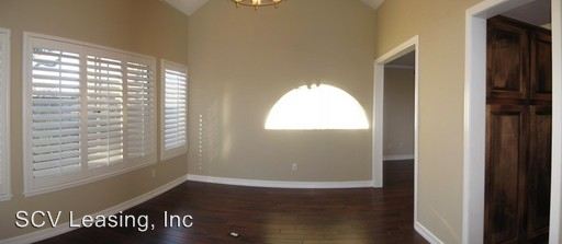 Building Photo - 26433 Woodlark Ln