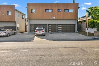 Building Photo - 2118 Manhattan Beach Blvd