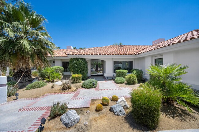 Foto del edificio - 45380 Mesa Cove