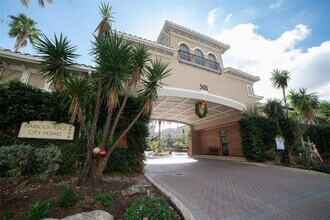 Building Photo - 501 Knights Run Ave