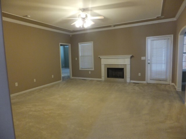 Building Photo - 1245 Chapmans Retreat Dr