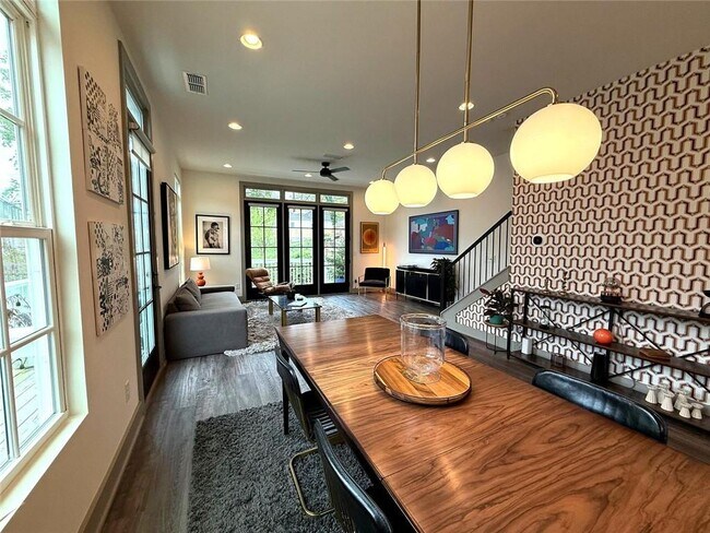 Foto del edificio - 1227 Oxley Pl NW