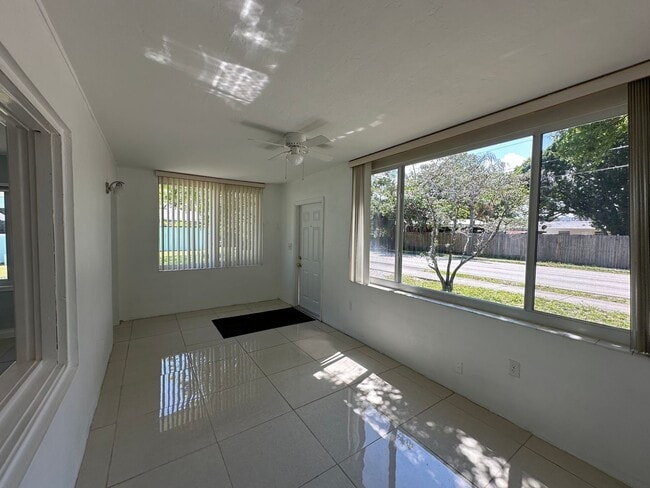Foto del edificio - 3540 NE 6th Ave