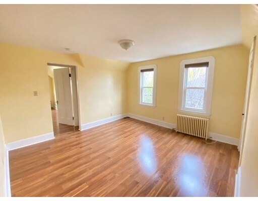 Building Photo - 133 Mt Vernon St