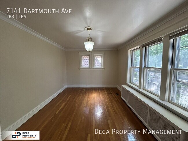 Foto del edificio - 7141 Dartmouth Ave