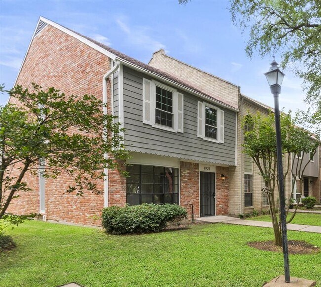 Building Photo - 7921 Knight Rd