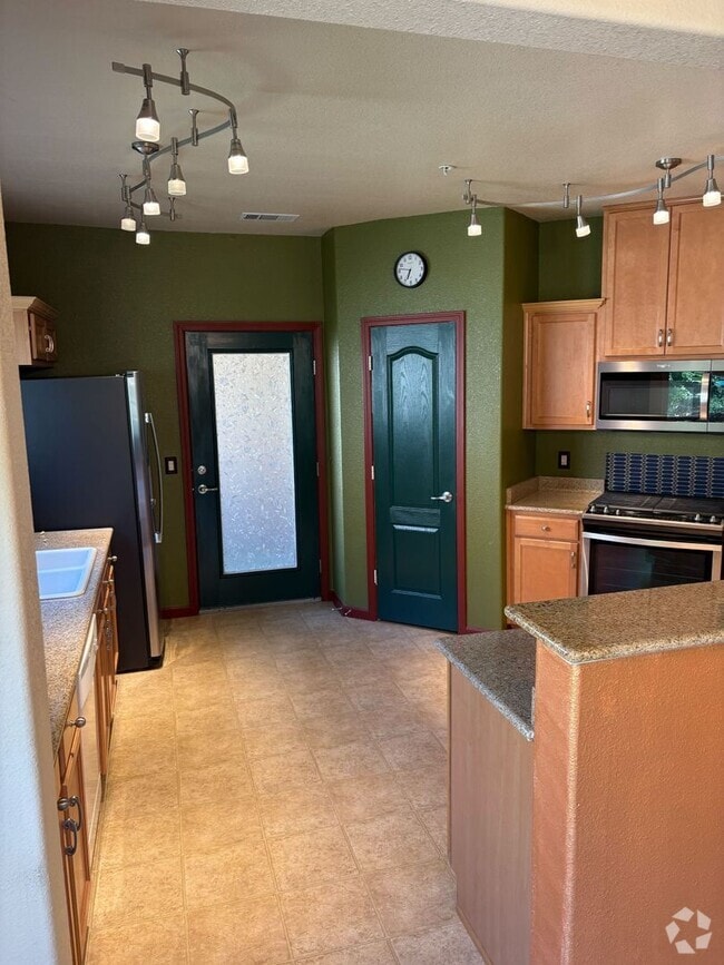 Building Photo - 1262 Milano Dr