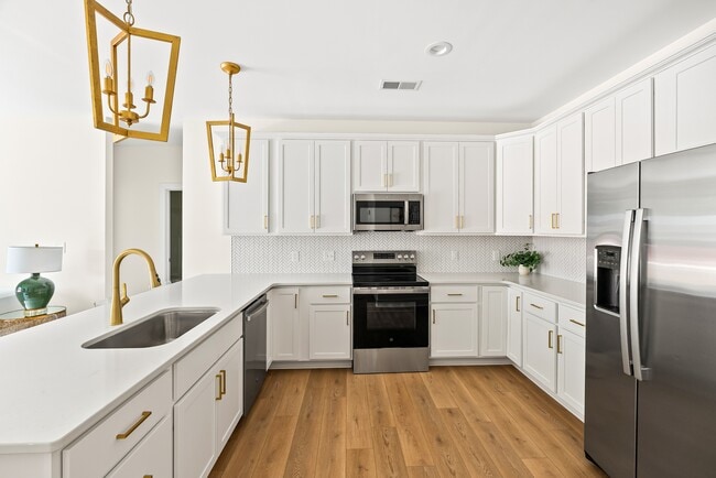 Building Photo - 420 Capstone Dr