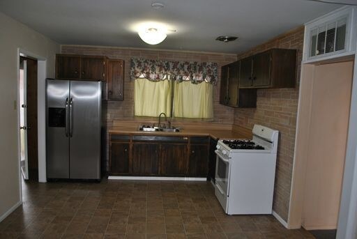 Foto del edificio - 2313 E 17th St