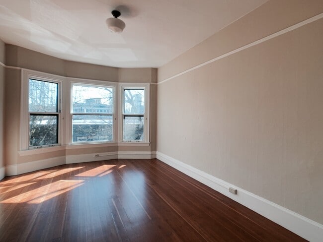 Living Room - 333 NW 17th Ave
